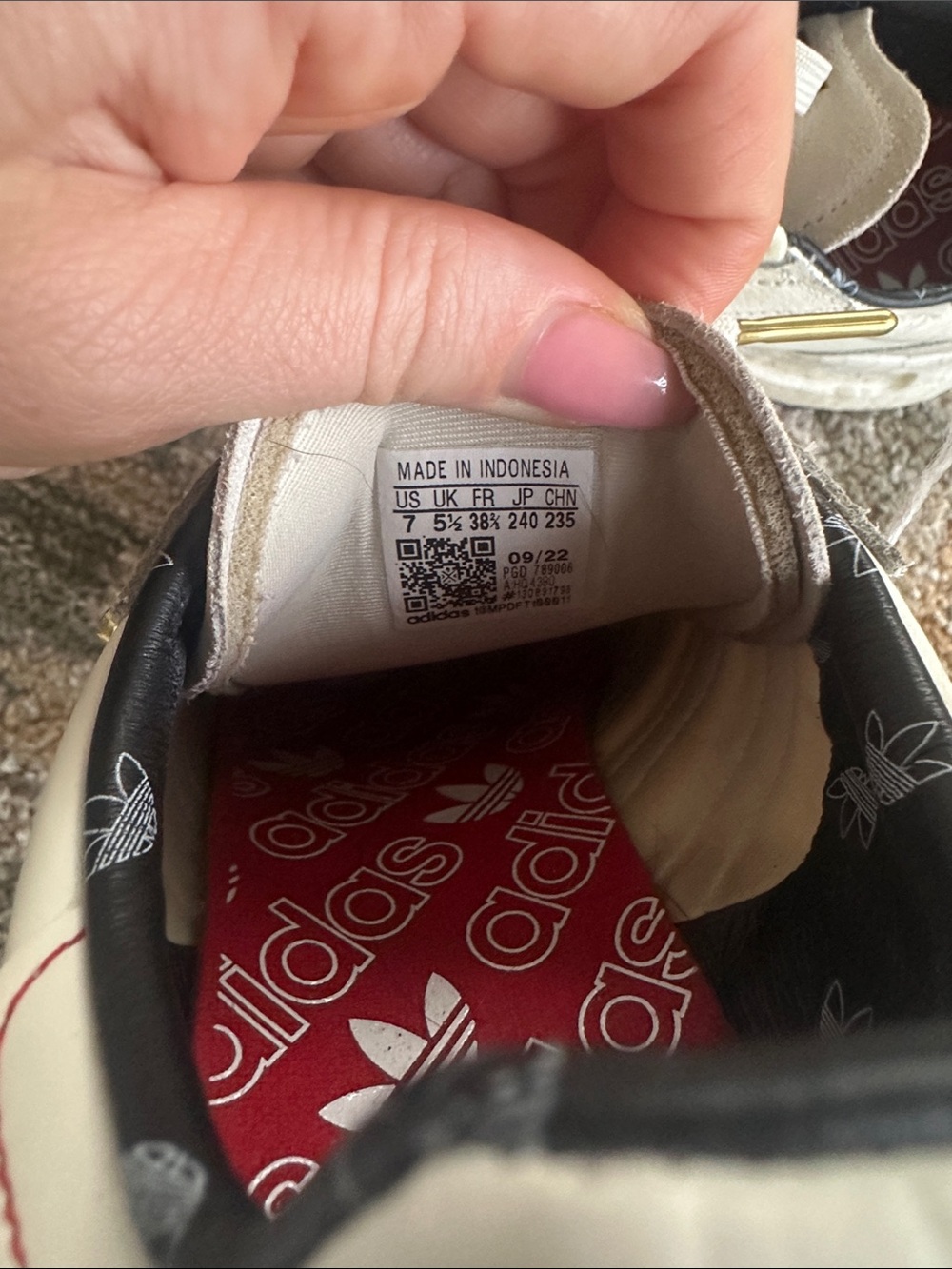 adidas Retropy E5 Women's Sneakers - Off White / Gold - Picture 13 of 13